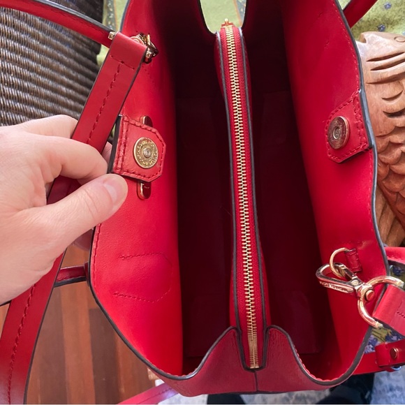 MICHAEL KORS Mercer Gallery Medium Center Zip Leather Tote in Bright Red - Picture 8 of 13